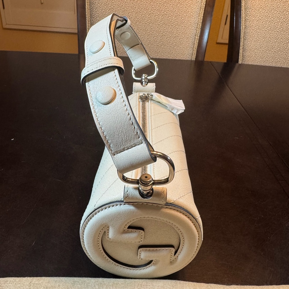 New Authentic Gucci Blondie GG Logo Ivory Shoulder Bag - Picture 4 of 14